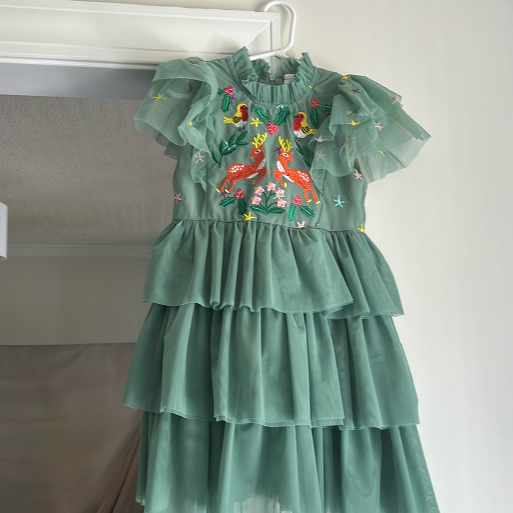 Ccmom -size 4T - Christmas tulle dress with reindeer appliqué